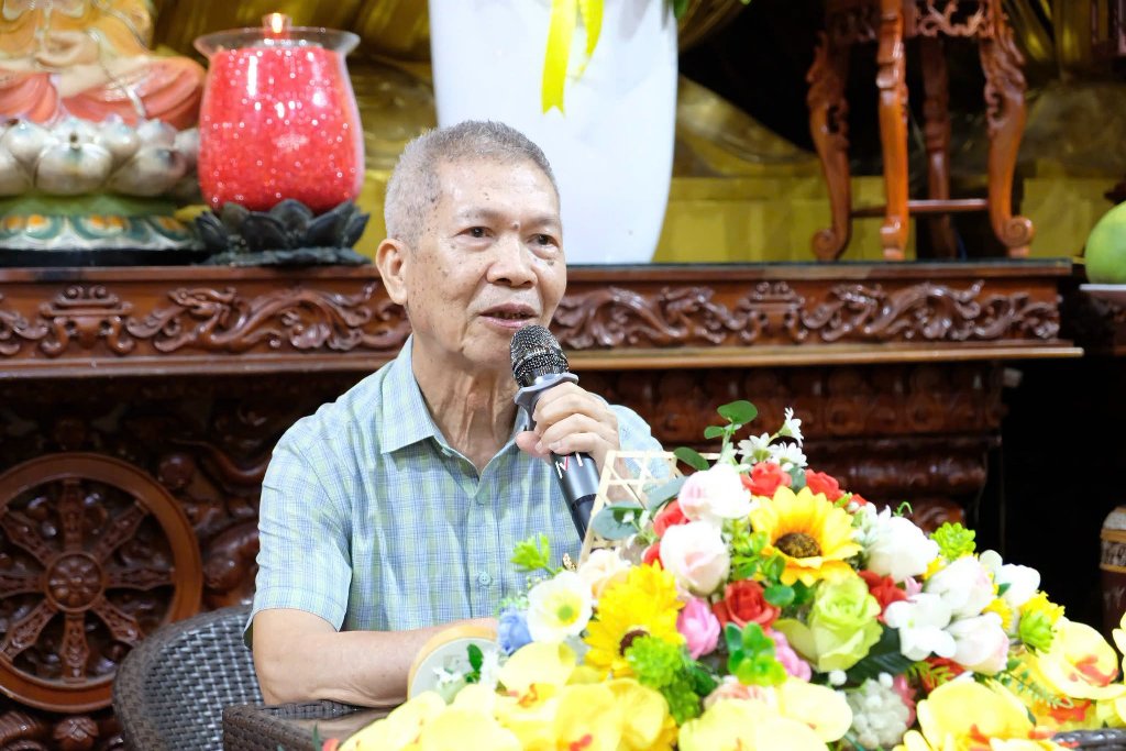 KHÓA TU NGÀY AN LẠC TẠI CHÙA GIÁC NGỘ VỚI SỰ THAM DỰ CỦA GS. TS. NGUYỄN HÙNG HẬU