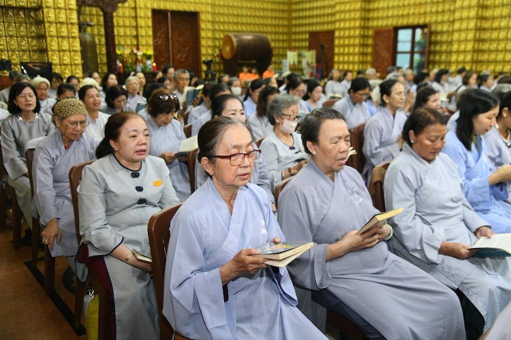 TRẠCH PHÁP TỪ KHÔNG GIAN MẠNG – GIỮ TÂM TỈNH THỨC GIỮA DÒNG CHẢY THỜI ĐẠI SỐ