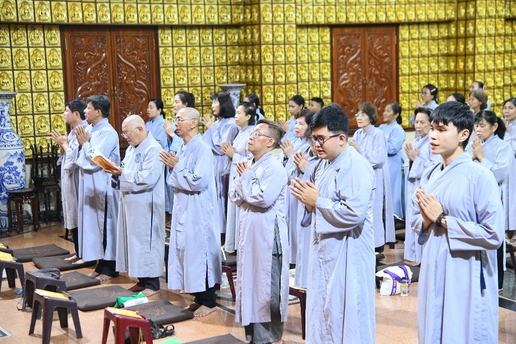 CHÙA GIÁC NGỘ TRANG NGHIÊM TỔ CHỨC LỄ SÁM HỐI TỐI 14/9 BÍNH NGỌ