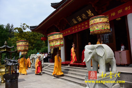 Trung Quốc: Chùm ảnh Pháp hội Thủy Lục tại Thái Bình Nham Tự