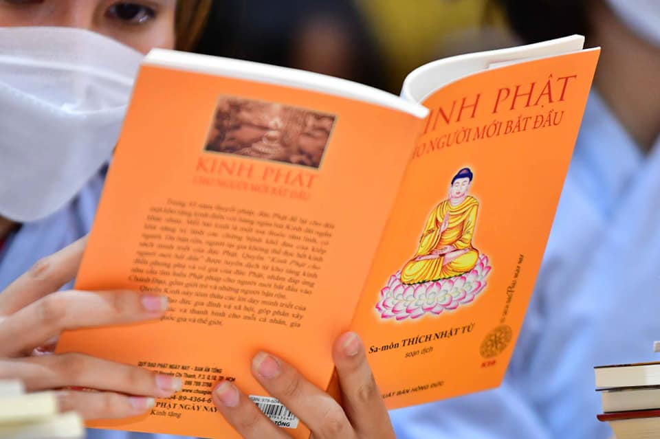 Nên thờ Phật và tu học Phật làm sao cho đúng pháp?