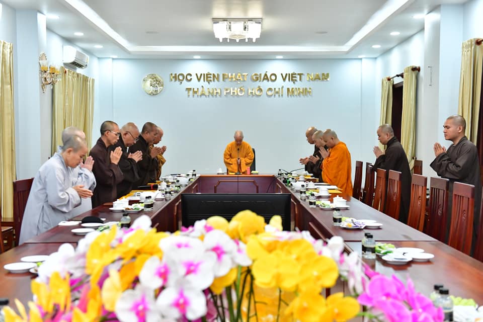 Phiên họp triển khai kế hoạch tổ chức tuyển sinh Cử nhân khóa 17, năm 2022 của HĐĐH Học viện PGVN tại Tp. HCM