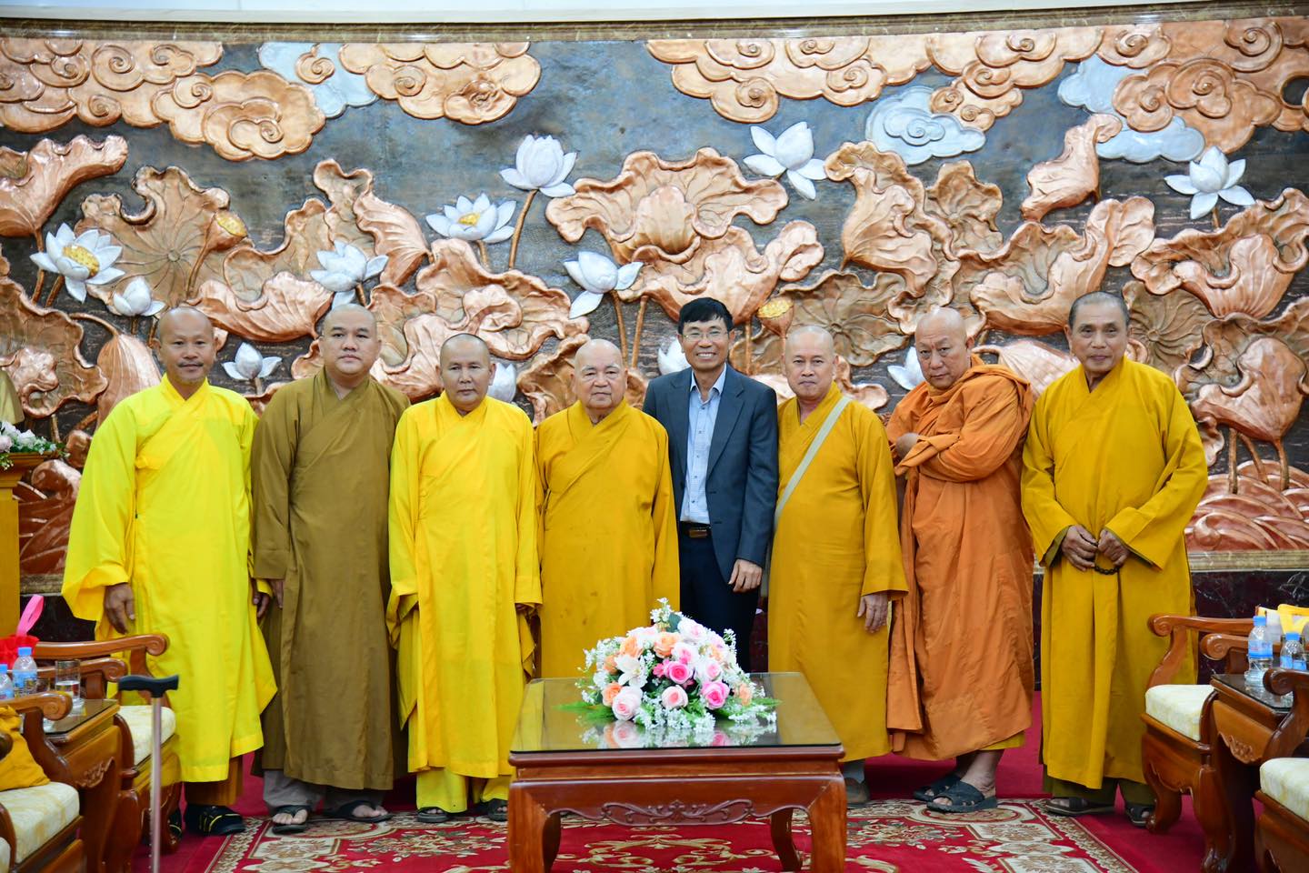 Ban Phật giáo quốc tế GHPGVN TP.HCM và giáo hội Phật giáo Ma-ha-diên Việt Nam thăm và chúc Tết đại sứ quán Việt Nam tại Campuchia