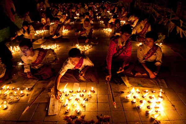 Myanmar: Phật tử cả nước chào đón ngày Lễ Hoa Đăng (Thadingyut)
