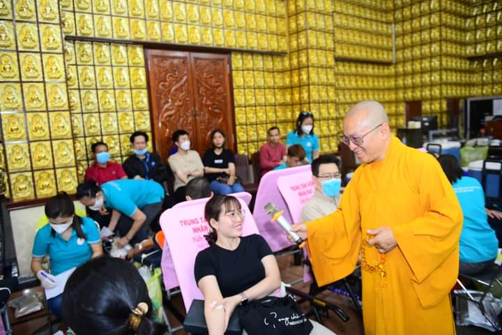 Hiến máu nhân đạo tại chùa Giác Ngộ - góp giọt máu hồng cho xã hội