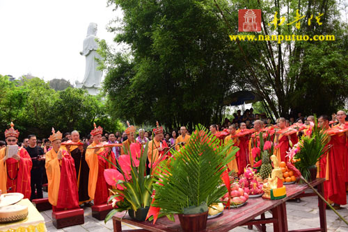 Trung Quốc: Chùm ảnh Pháp hội Thủy Lục tại Thái Bình Nham Tự