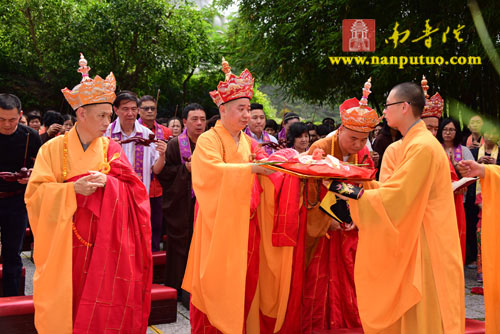 Trung Quốc: Chùm ảnh Pháp hội Thủy Lục tại Thái Bình Nham Tự