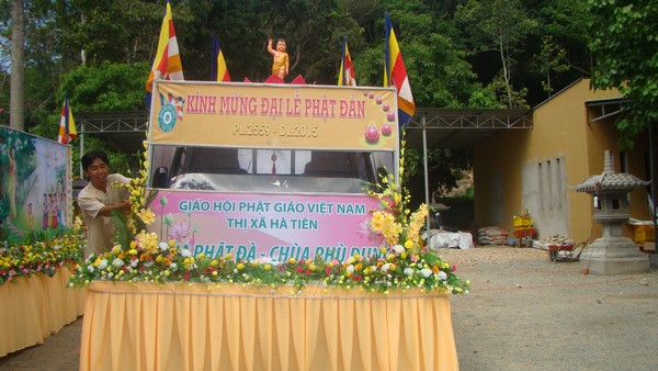 Hà Tiên: Chuẩn bị Phật đản tại biên cương cực Nam Tổ quốc