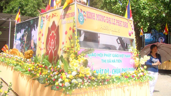 Hà Tiên: Chuẩn bị Phật đản tại biên cương cực Nam Tổ quốc