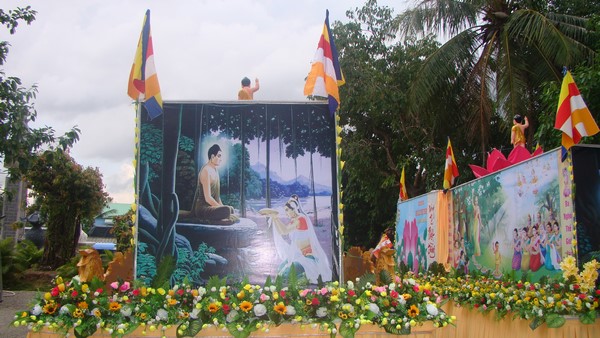 Hà Tiên: Chuẩn bị Phật đản tại biên cương cực Nam Tổ quốc