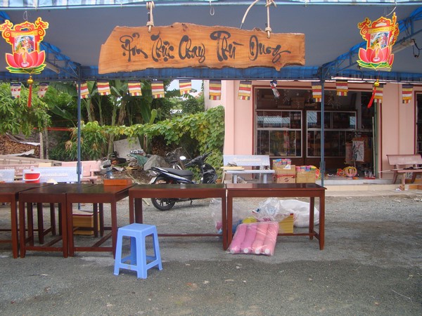 Hà Tiên: Chuẩn bị Phật đản tại biên cương cực Nam Tổ quốc