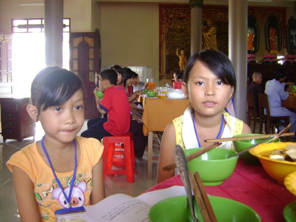 Chùa Khánh Ninh: Khóa tu một ngày dành cho giới trẻ