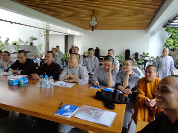CLB Hoằng Pháp Trẻ tập huấn nâng cao kỷ năng giảng dạy cho các đạo tràng thanh thiếu niên