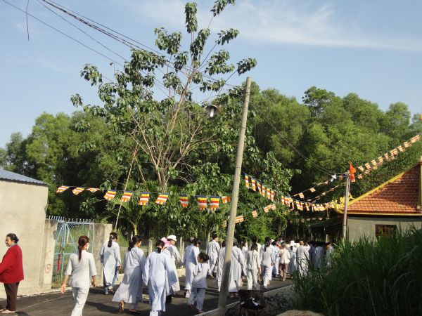 Hóc môn: Chùa Bửu Minh tổ chức chuyến hành hương Thập tự đầu xuân mới