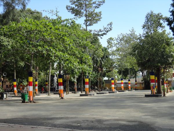 TP. HCM: Phật giáo huyện Hóc Môn tưng bừng chuẩn bị đón mừng ngày Phật đản sanh