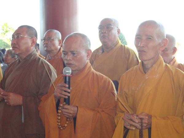 Hóc Môn: Mùa Phật Đản nhớ về các anh hùng chiến sĩ vị quốc vong thân