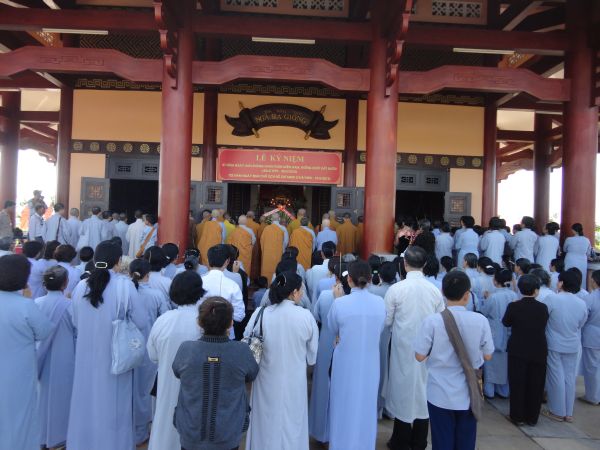 Hóc Môn: Mùa Phật Đản nhớ về các anh hùng chiến sĩ vị quốc vong thân