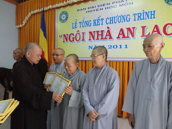 Hóc Môn: Mùa Phật Đản nhớ về các anh hùng chiến sĩ vị quốc vong thân