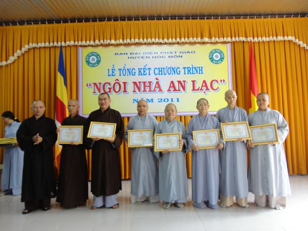 Hóc Môn: Mùa Phật Đản nhớ về các anh hùng chiến sĩ vị quốc vong thân