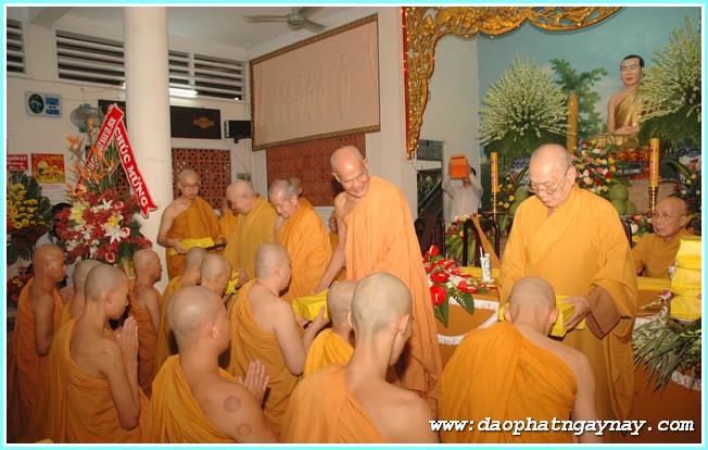 TP.Hồ Chí Minh:   Lễ Tạ Pháp Tại Tịnh Xá Trung Tâm - PL: 2558