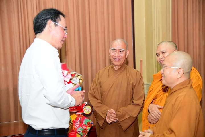Uỷ ban MTTQVN TP.HCM thăm chúc tết Học viện Phật giáo Việt Nam tại TP.HCM và Viện Nghiên cứu Phật học Việt Nam