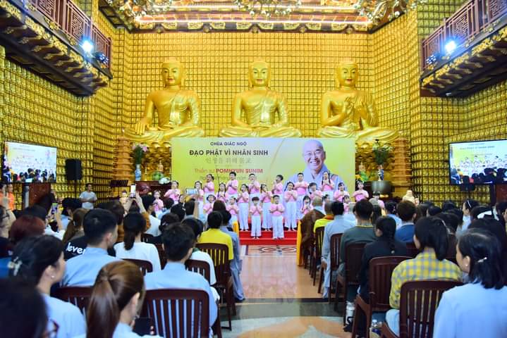 Giao lưu &quot;Đạo Phật vì nhân sinh&quot; chia sẻ kinh nghiệm an sinh xã hội