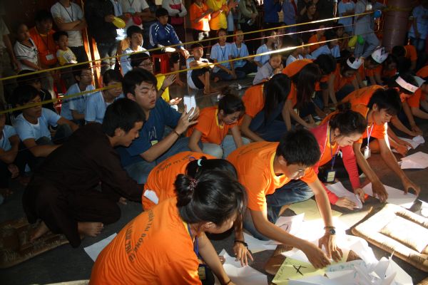 Chùm ảnh khóa tu mùa hè chùa Liên Trì: Sôi nổi cuộc thi “Rung Chuông Chùa”