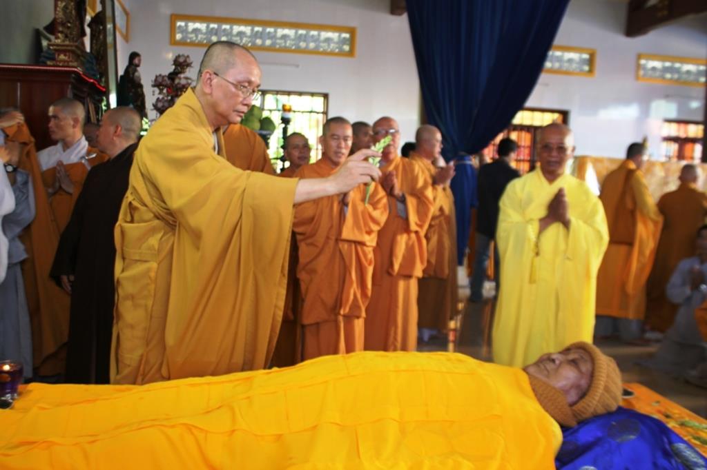 Đồng Tháp: Nhập Kim Quang HT. Thích Viên Minh