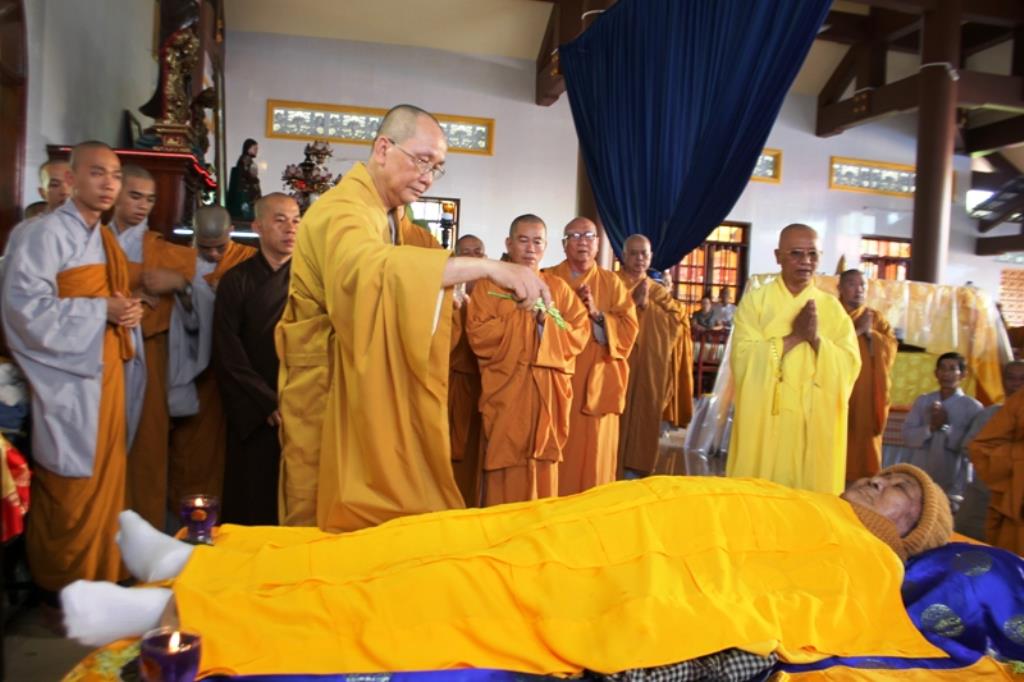 Đồng Tháp: Nhập Kim Quang HT. Thích Viên Minh