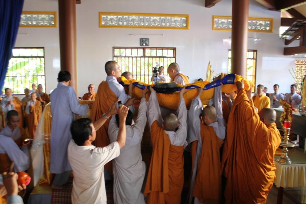 Đồng Tháp: Nhập Kim Quang HT. Thích Viên Minh