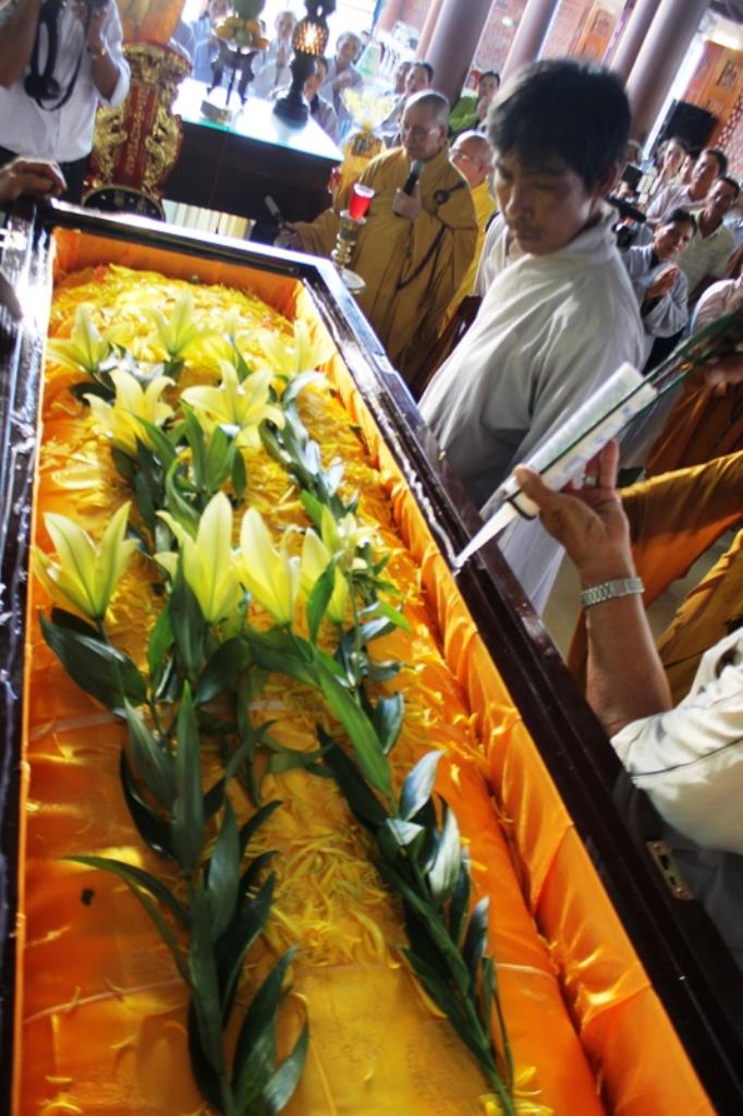 Đồng Tháp: Nhập Kim Quang HT. Thích Viên Minh