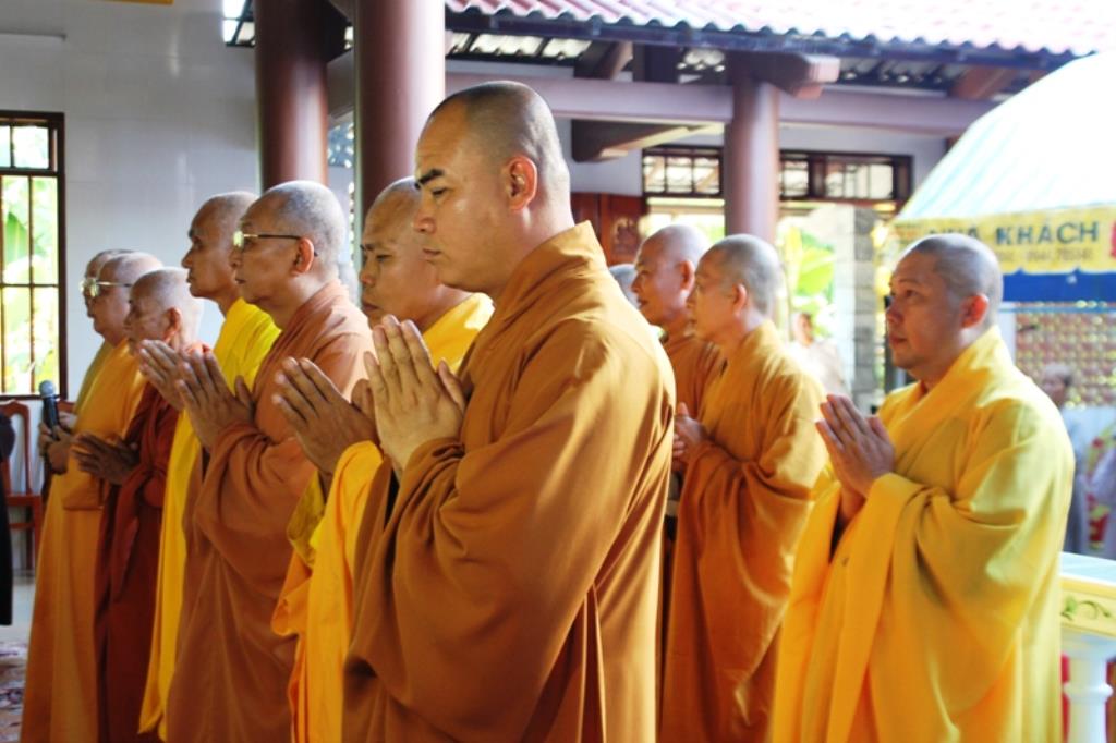 Đồng Tháp: BTS. Phật Giáo Viếng HT. Thích Viên Minh