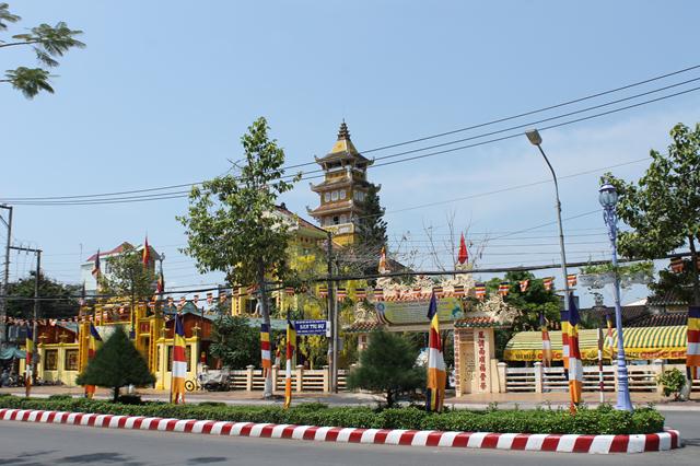 Đồng tháp: Công Tác Chuẩn Bị Cung Nghinh Tôn Tượng HT. Thích Trí Tịnh