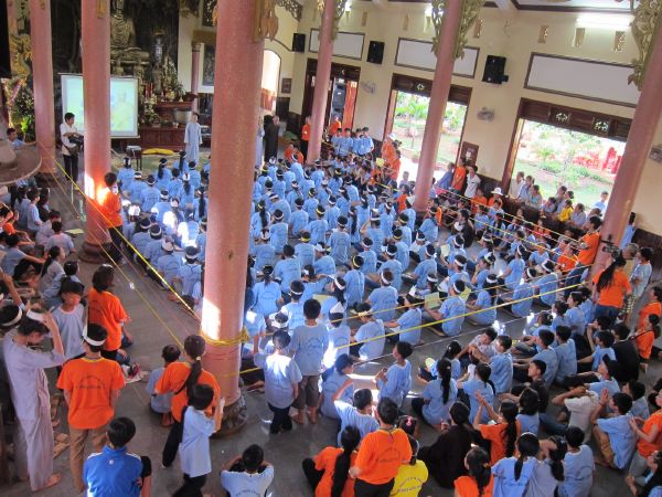 Chùm ảnh khóa tu mùa hè chùa Liên Trì: Sôi nổi cuộc thi “Rung Chuông Chùa”