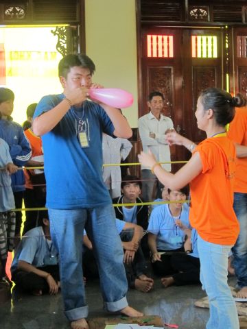 Chùm ảnh khóa tu mùa hè chùa Liên Trì: Sôi nổi cuộc thi “Rung Chuông Chùa”