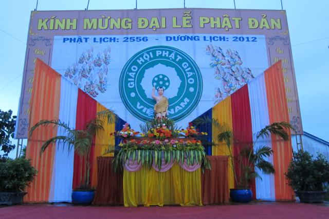 Long An: Đêm văn nghệ mừng Phật đản với chủ đề &quot;ngày vui nhân loại&quot; tại chùa Khánh Ninh