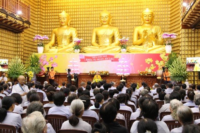 Phút giây chánh niệm với Khóa tu Ngày An Lạc tại Chùa Giác Ngộ - Ngày 18/06/2022