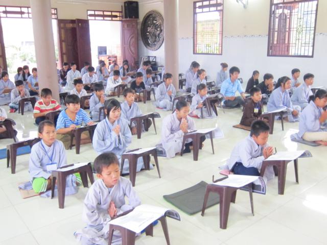 Long An: Chùm ảnh nốt cảm xúc thăng trầm khó tả của khóa tu mùa hè tại chùa Khánh Ninh ngày thứ 2