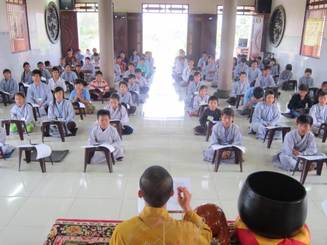 Long An: Chùm ảnh nốt cảm xúc thăng trầm khó tả của khóa tu mùa hè tại chùa Khánh Ninh ngày thứ 2