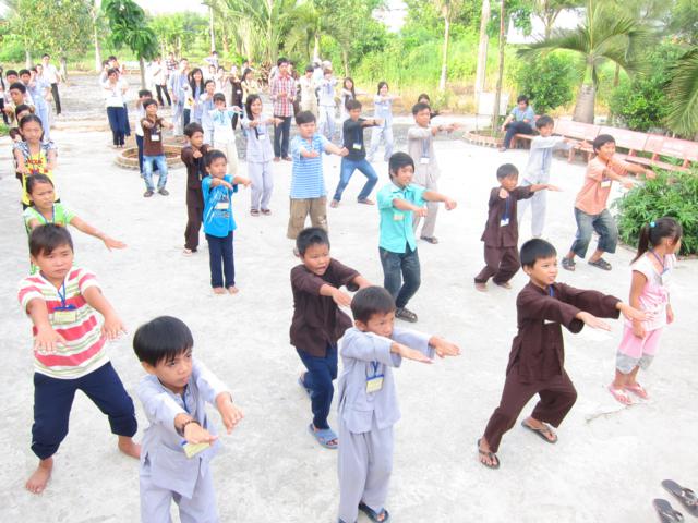 Long An: Chùm ảnh nốt cảm xúc thăng trầm khó tả của khóa tu mùa hè tại chùa Khánh Ninh ngày thứ 2