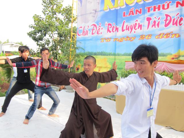 Long An: Chùm ảnh nốt cảm xúc thăng trầm khó tả của khóa tu mùa hè tại chùa Khánh Ninh ngày thứ 2