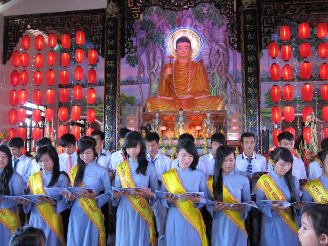 Long An: Lễ tắm kim thân Phật Tổ sơ sinh tại chùa Khánh Ninh