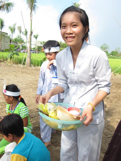 Long An: Chùm ảnh nốt cảm xúc thăng trầm khó tả của khóa tu mùa hè tại chùa Khánh Ninh ngày thứ 2