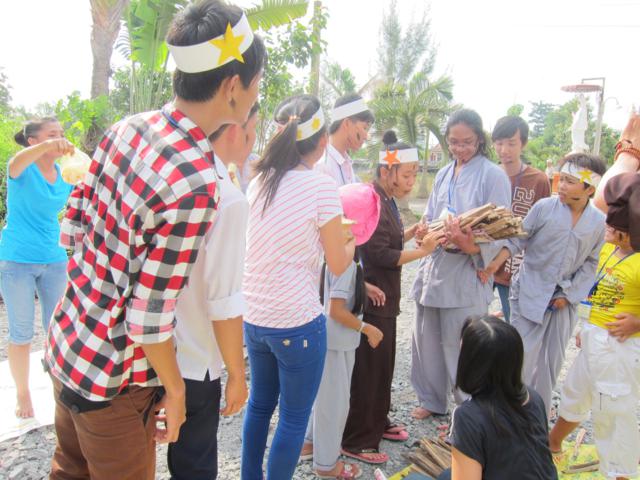 Long An: Chùm ảnh nốt cảm xúc thăng trầm khó tả của khóa tu mùa hè tại chùa Khánh Ninh ngày thứ 2