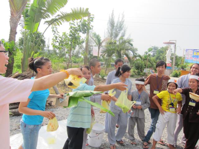 Long An: Chùm ảnh nốt cảm xúc thăng trầm khó tả của khóa tu mùa hè tại chùa Khánh Ninh ngày thứ 2