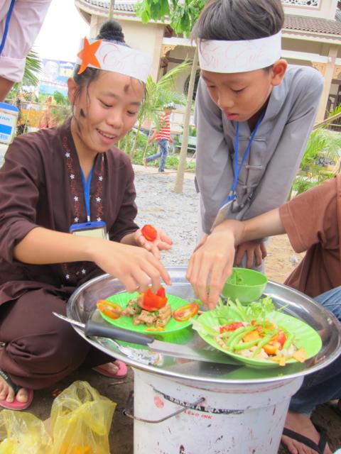 Long An: Chùm ảnh nốt cảm xúc thăng trầm khó tả của khóa tu mùa hè tại chùa Khánh Ninh ngày thứ 2