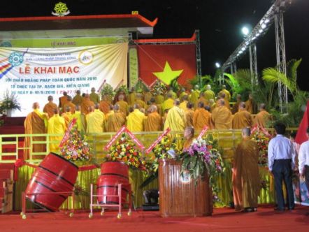 Phút thiêng liêng - Khai mạc Hội thảo Hoằng pháp 2010