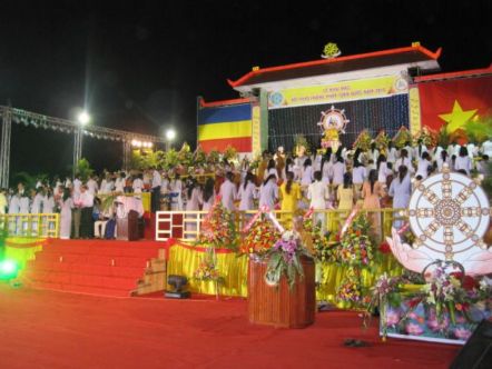 Phút thiêng liêng - Khai mạc Hội thảo Hoằng pháp 2010