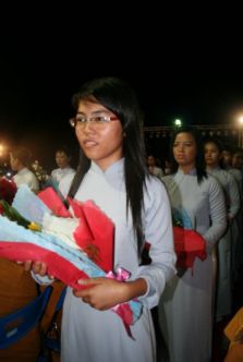 Phút thiêng liêng - Khai mạc Hội thảo Hoằng pháp 2010