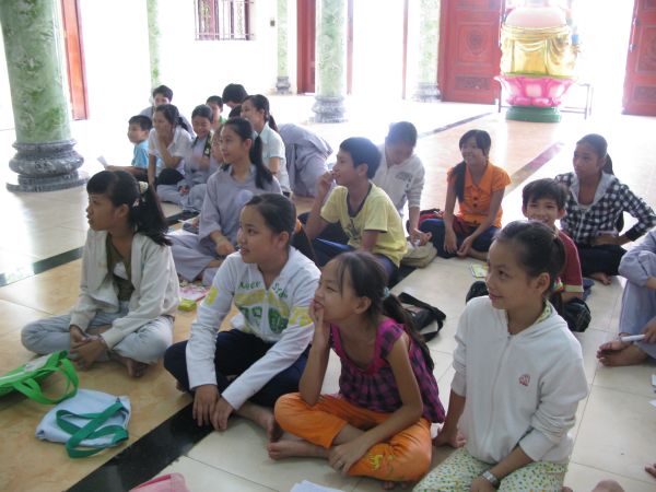 Hóc Môn: Chùa Pháp Bửu mỡ lớp giáo lý dành cho các em thanh thiếu niên